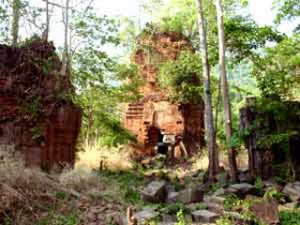 Neak Buos Temple - Preah Vihear