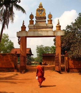 Scenic Drive to Wat Bpahk- Dtrow - Pursat